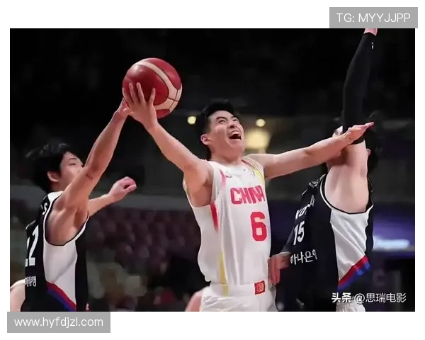 篮球运动员的奋斗与荣耀从训练场到赛场背后的故事与成就 篮球运动员的奋斗与荣耀从训练场到赛场背后的故事与成就