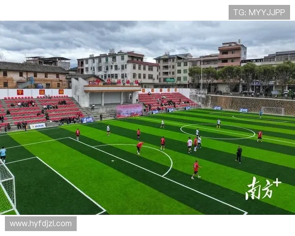 足球竞技与文化的融合探索:从场上激烈对抗到全球狂热激情的背后 足球竞技与文化的融合探索:从场上激烈对抗到全球狂热激情的背后