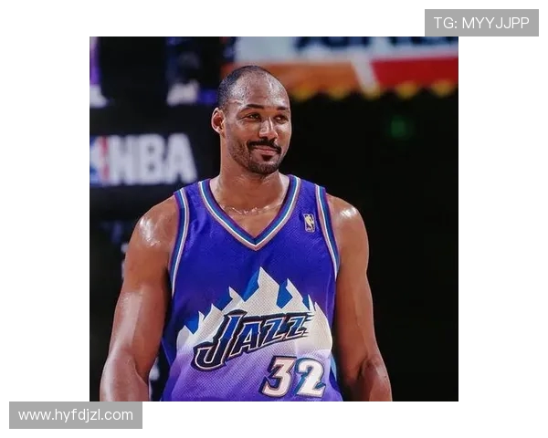 卡尔·马龙:篮球巨星的传奇之路与辉煌成就解析 卡尔·马龙:篮球巨星的传奇之路与辉煌成就解析