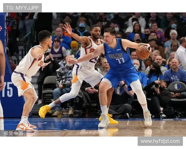 太阳与独行侠强强对决 展现激烈碰撞与全明星球员精彩对抗 太阳与独行侠强强对决 展现激烈碰撞与全明星球员精彩对抗