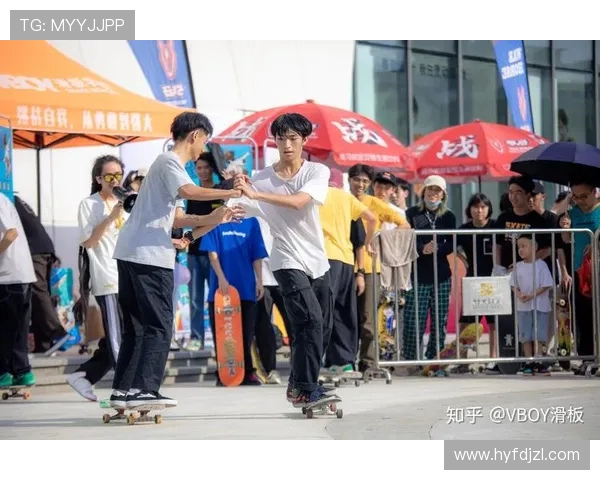 重庆滑板队与广州滑板队赛后战术分析与总结探讨