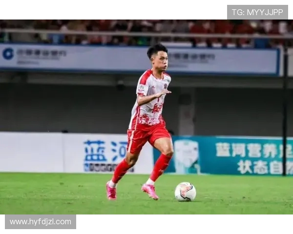 于大宝用坚持诠释足球精神见证中国球员从青涩到成熟的奋斗历程