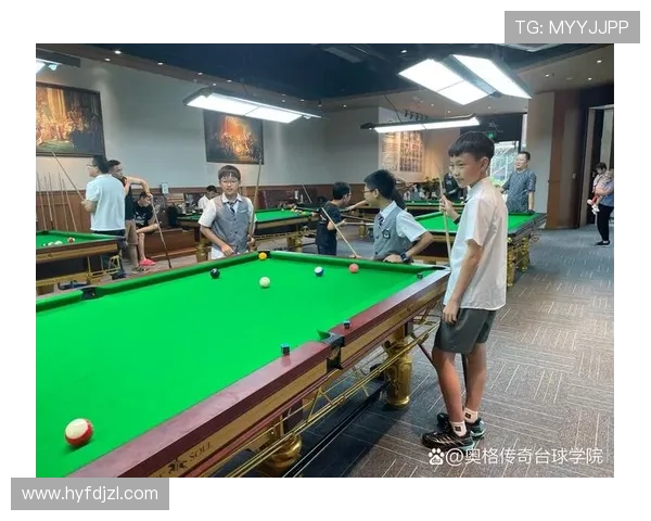 台球技巧与策略全面解析 如何提升你的击球水平与比赛表现 台球技巧与策略全面解析 如何提升你的击球水平与比赛表现